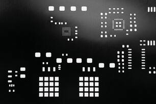 Лазерная резка тонких металлов для изготовления колец. Заказать в компании Лазерный Центр