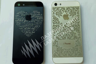 Гравировка на черном корпусе iPhone l Laser engraving iPhone
